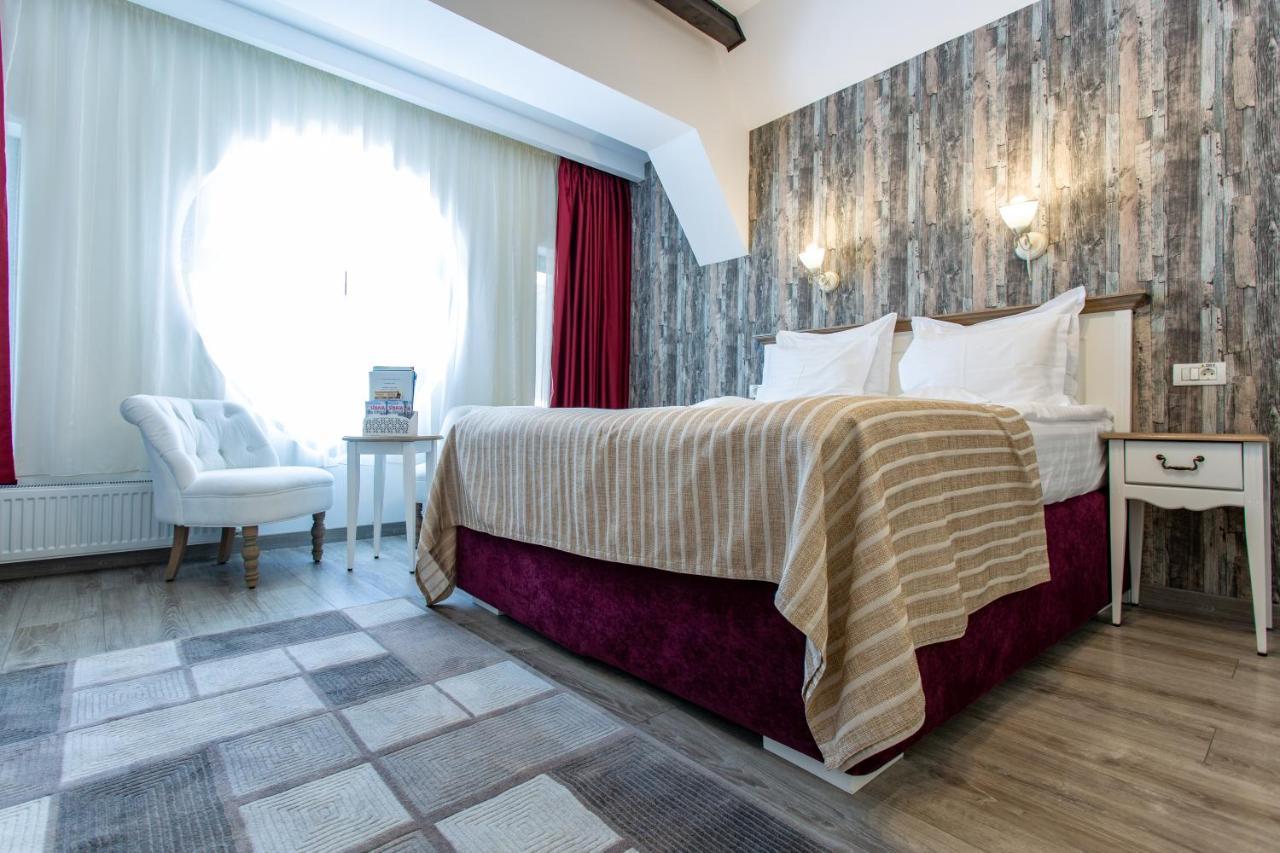 Pensiunea Carmen`s Mansion B Sinaia Extérieur photo